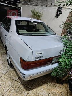 تۆیۆتا کراون